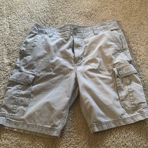 Men’s cargo shorts